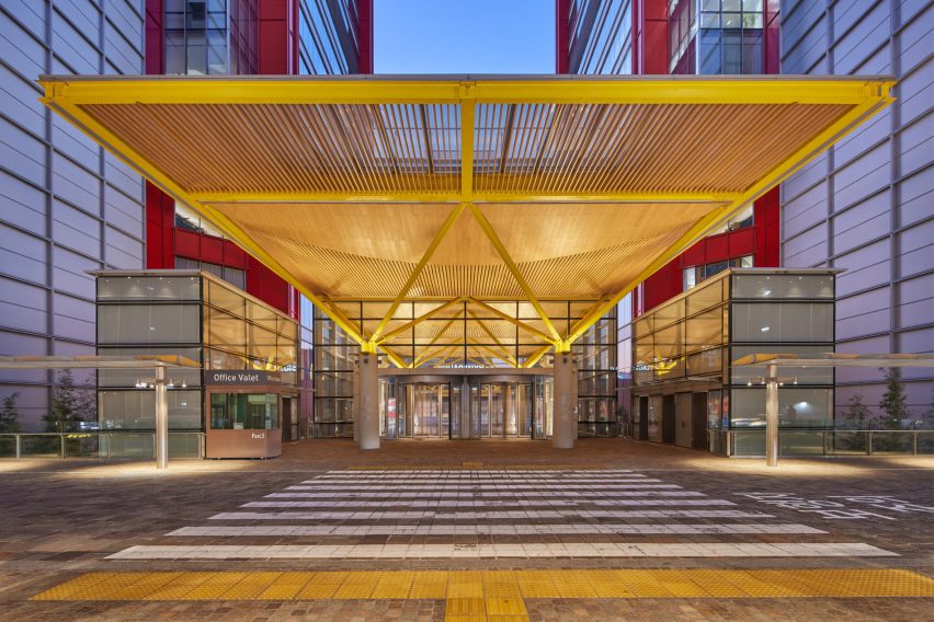Parc. 1 is a mixed-used building that was created by Rogers Stirk Harbour + Partners