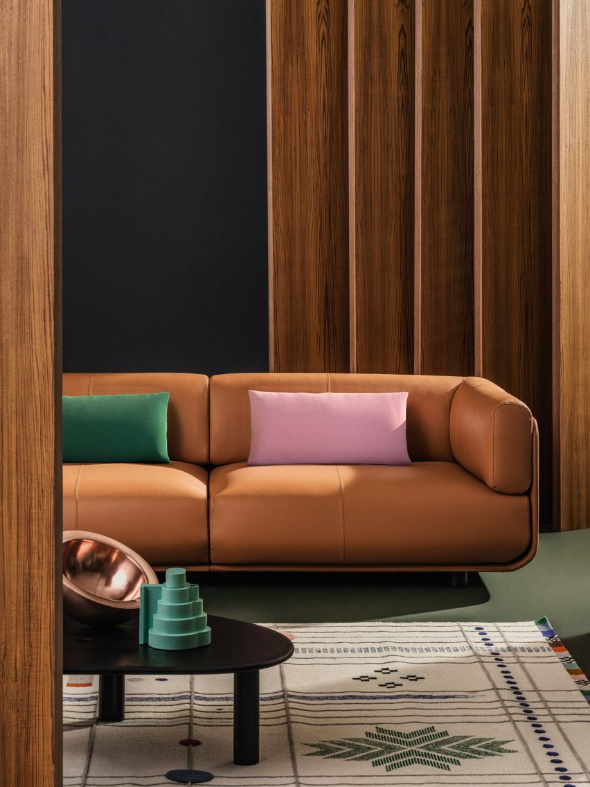Brown leather sofa for Arper