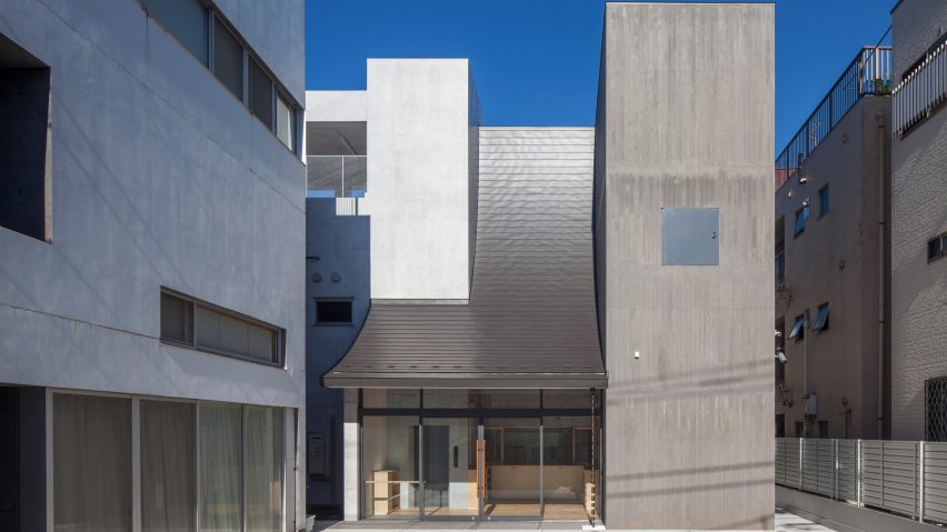 Exterior of Shinagawa Branch Temple by Abanba