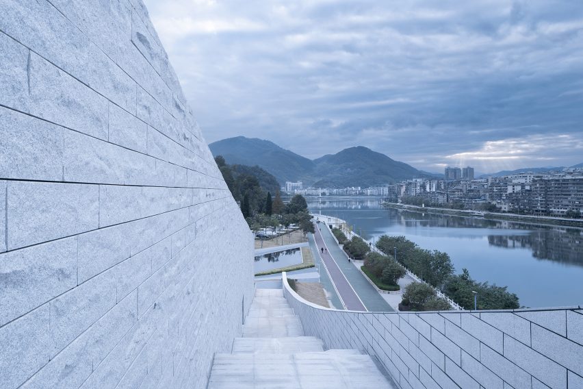 External staircase of Shunchang Museum by UAD