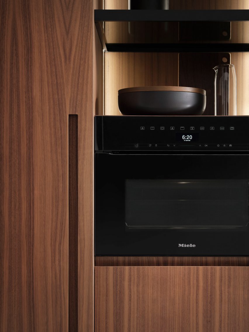 Oven in Small Living Kitchens unit