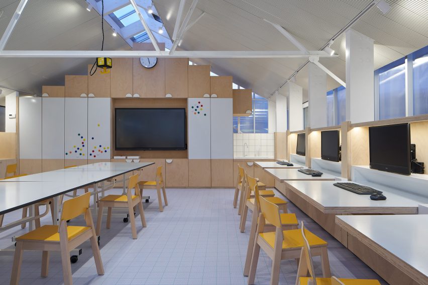 Interior of STEM lab by Neubau
