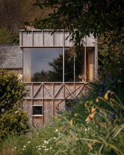 Made of Sand extension by Studio Weave