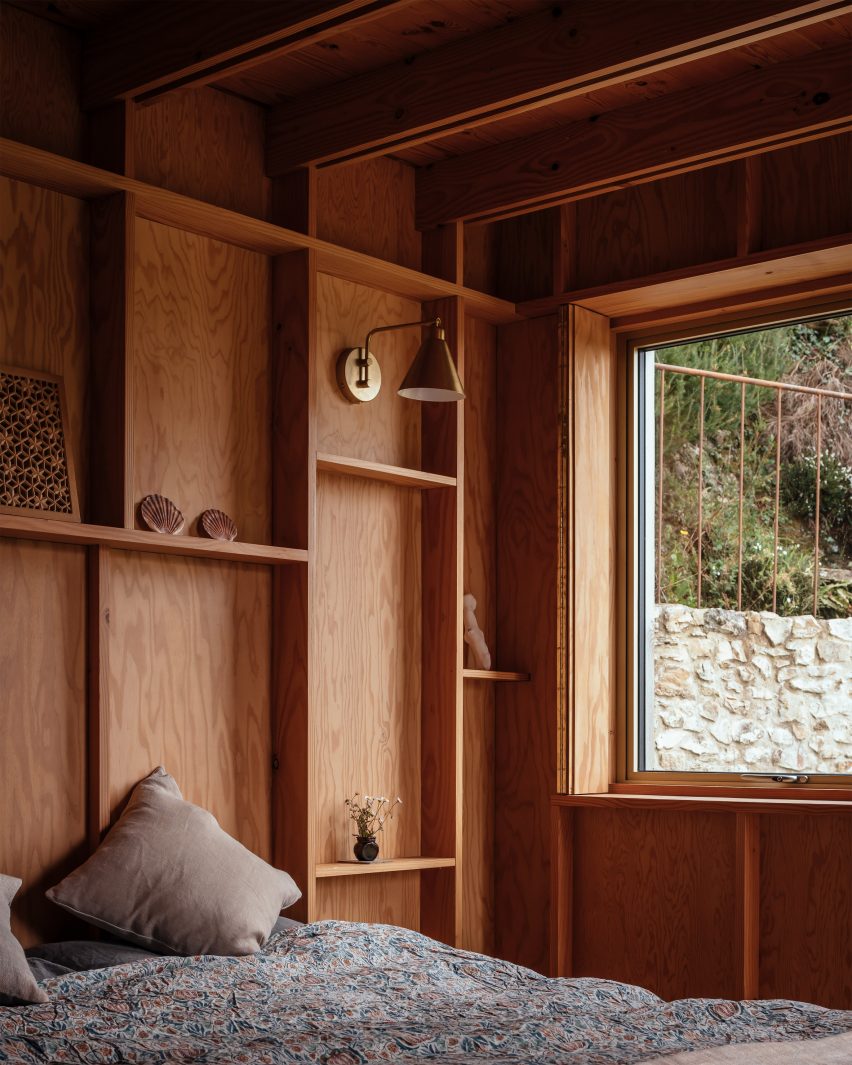 Interior of Made of Sand extension by Studio Weave