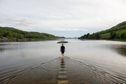 Installation in Traelvikosen by Snøhetta