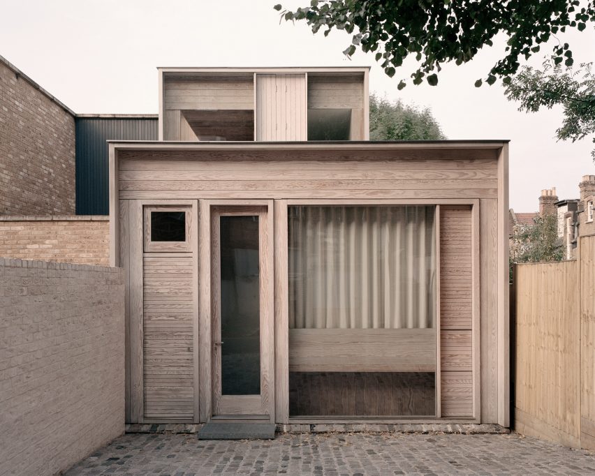 Exterior of Wembury Mews house by Russell Jones