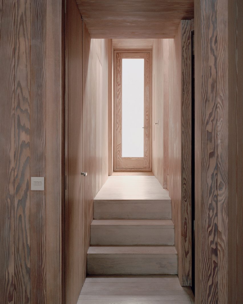 Interior of Wembury Mews house by Russell Jones