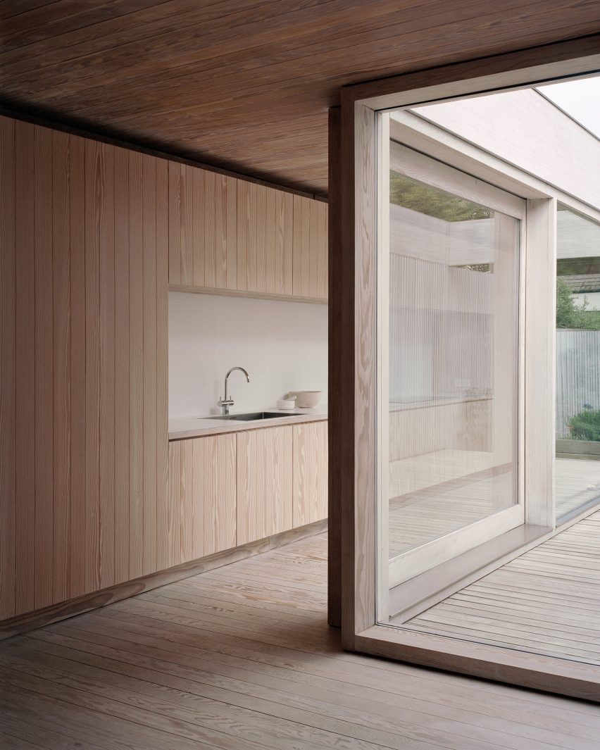 Interior of Wembury Mews house by Russell Jones
