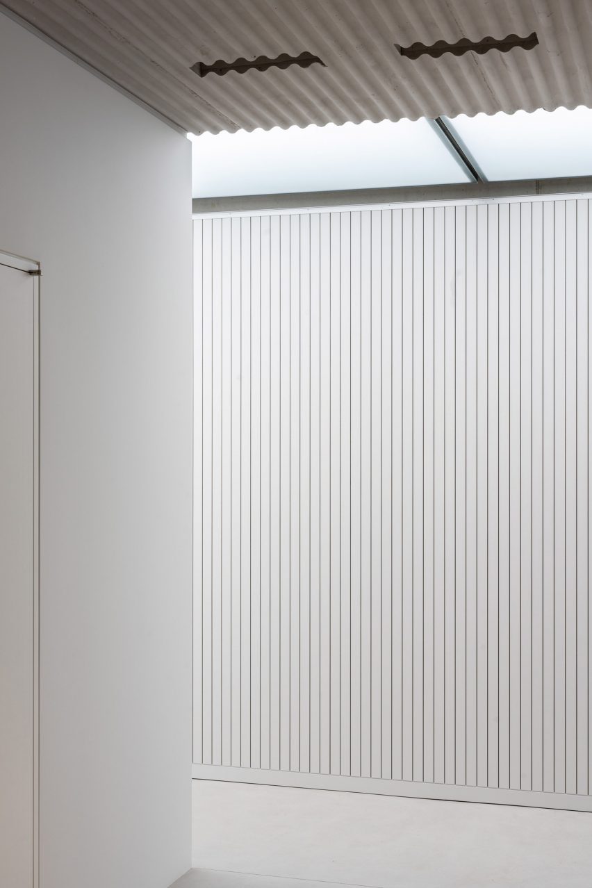 Xavier Hufkens gallery extension by Robbrecht en Daem