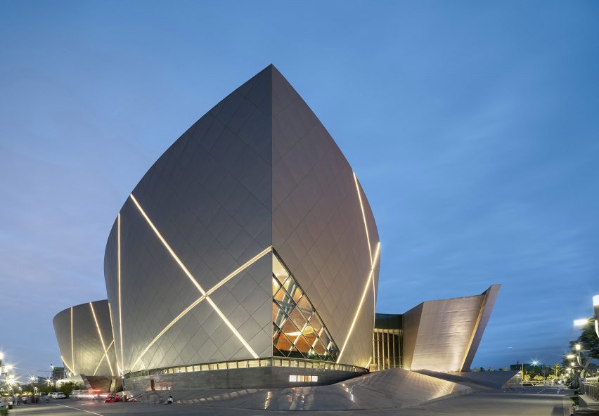 Exterior of Zhengzhou Grand Theatre in China