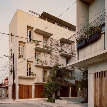 Domus Peepem by Kiltro Polaris Ach