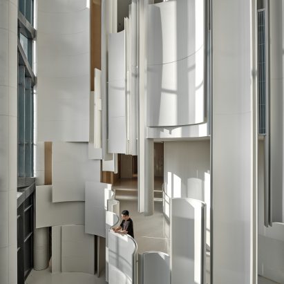 Luoyang Zhengda Opera House by One Plus Partnership