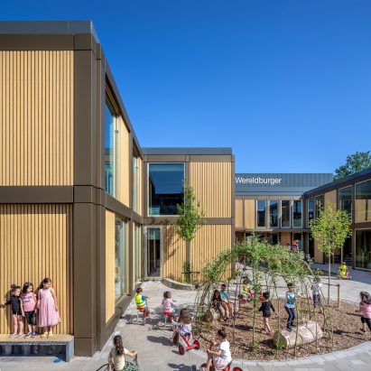 Primary School De Wereldburger in Amsterdam by Moke Architects
