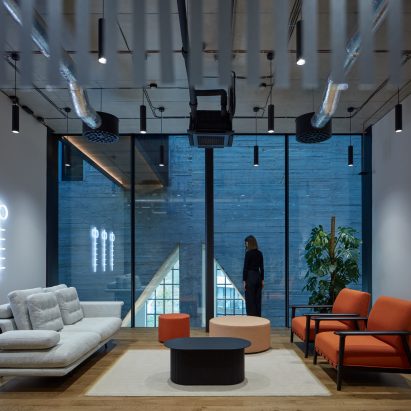 Base4Work by Studio Perspektiv