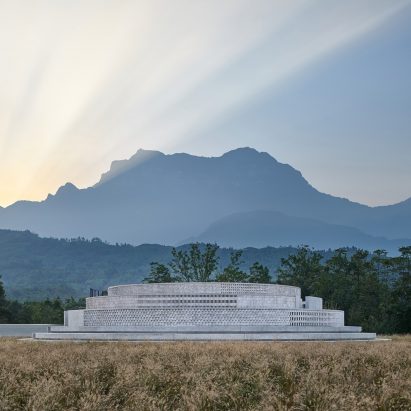 A Duality: The Chuan Malt Whisky Distillery by Neri&Hu Design and Research Office