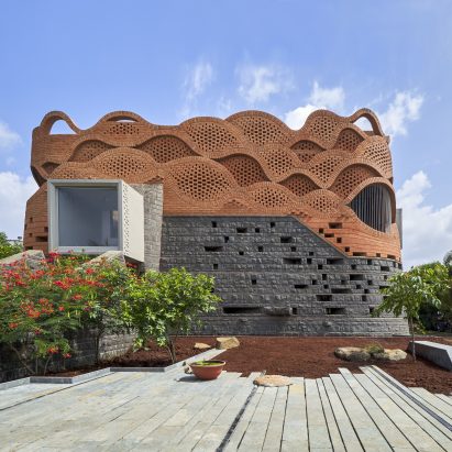 Gadi House by PMA madhushala