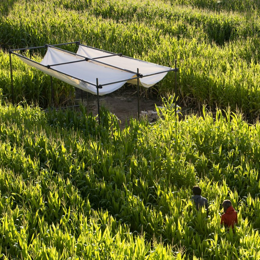 Poonehzar-Farm