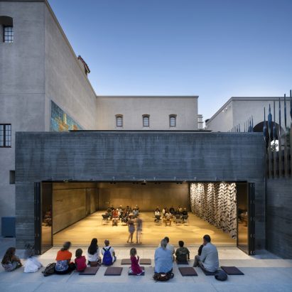Inside Out Performance, Mingei Museum, San Diego, USA by Nic Lehoux Photographie Architecturale