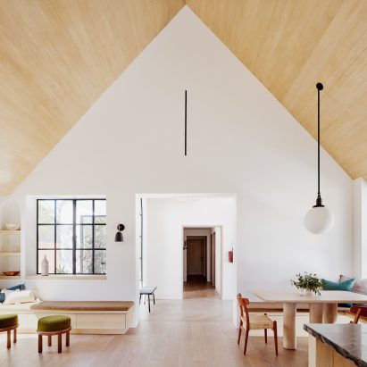 HT Residence by Laney LA
