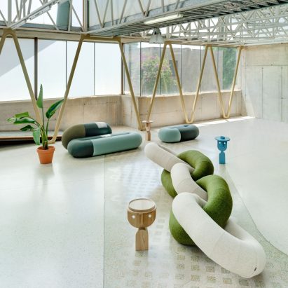 Link and Loop by Sancal