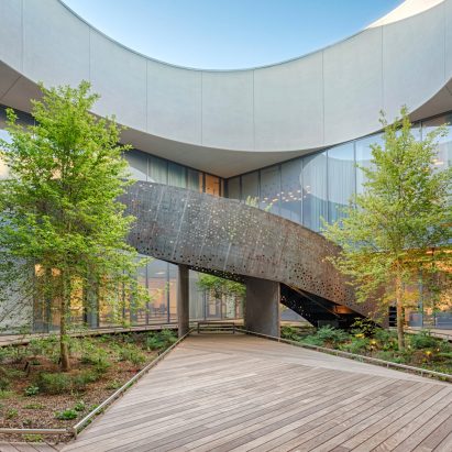 Google’s Workplace at 237 Moffett Park Drive by IA Interior Architects