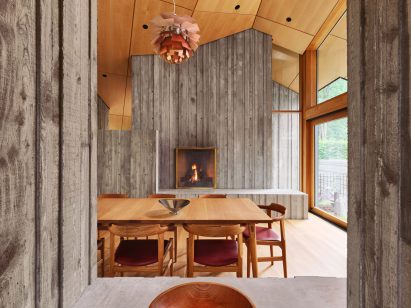 Angular wooden ceiling and roof wooden walls