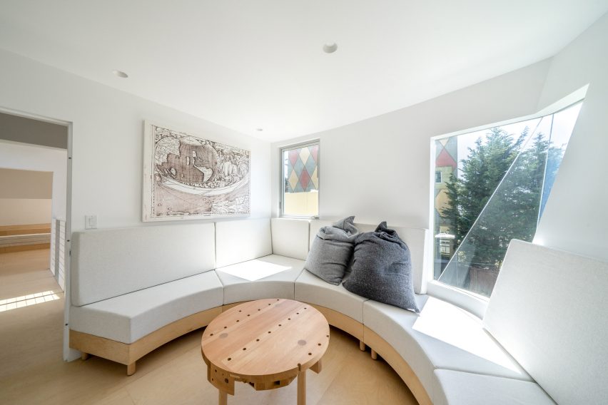 A+M House by Eric Owen Moss