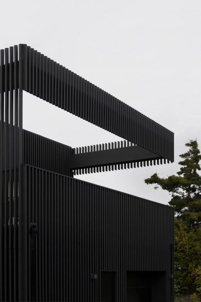 Vertical timber battens on exterior Villa Hovås by Bornstein Lyckefors