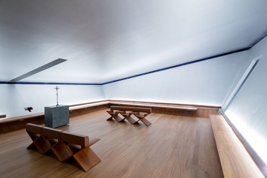 Interior of the Chapel of Eternal Light by Bernardo Rodrigues Architects
