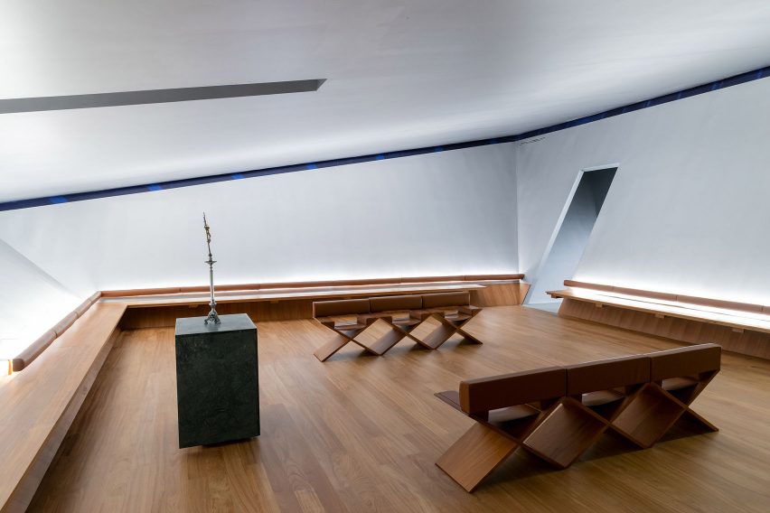 Interior of the Chapel of Eternal Light by Bernardo Rodrigues Architects