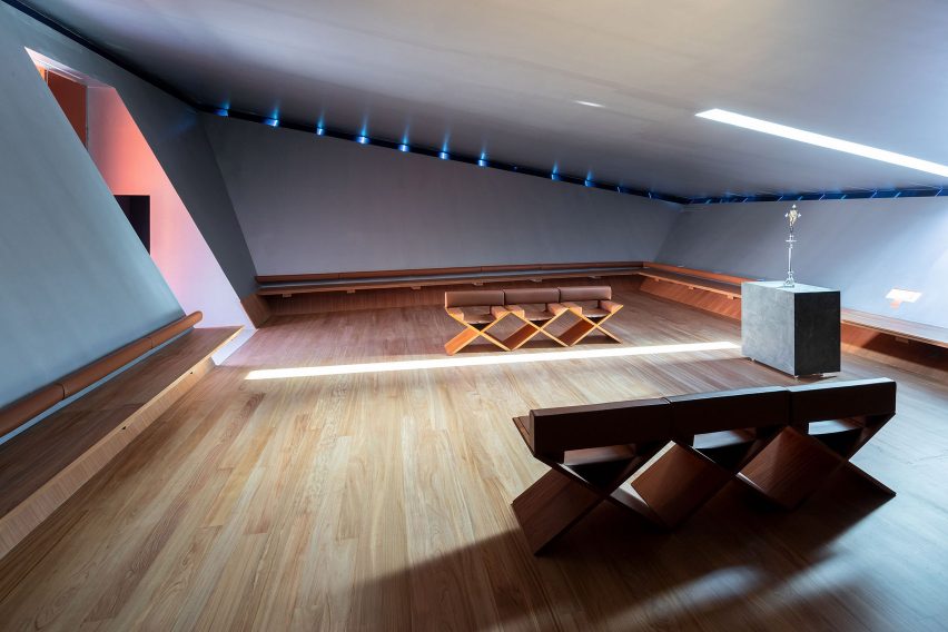 Interior of the Chapel of Eternal Light by Bernardo Rodrigues Architects