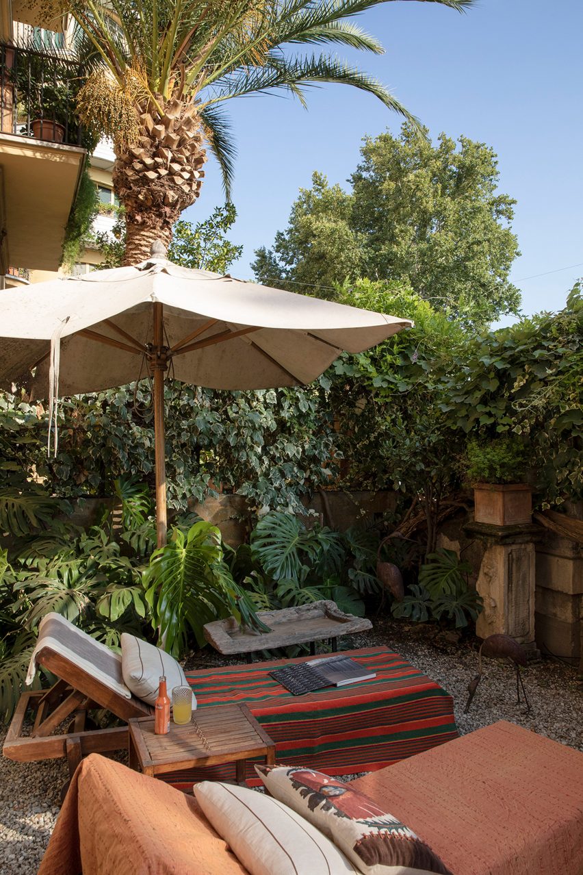 Diplomat's House in Rome by 02A