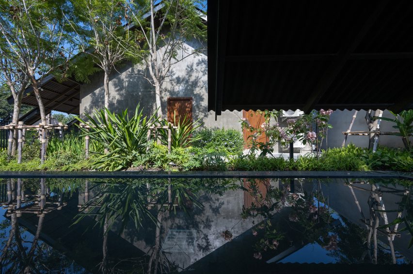 EKAR's Dog/Human House in Thailand