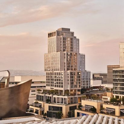 Dezeen Debate newsletter features Frank Gehry’s The Grand skyscrapers