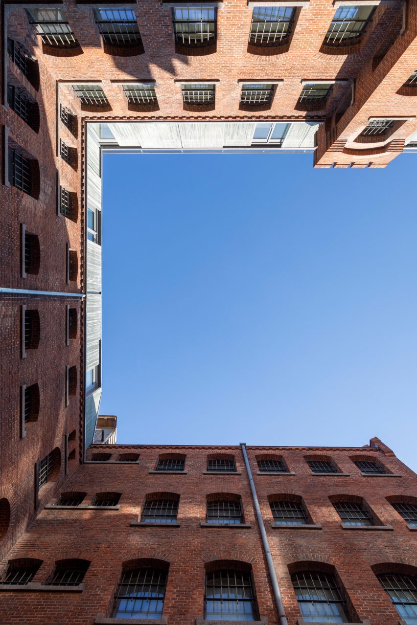 Hotel Wilmina by Grüntuch Ernst Architects