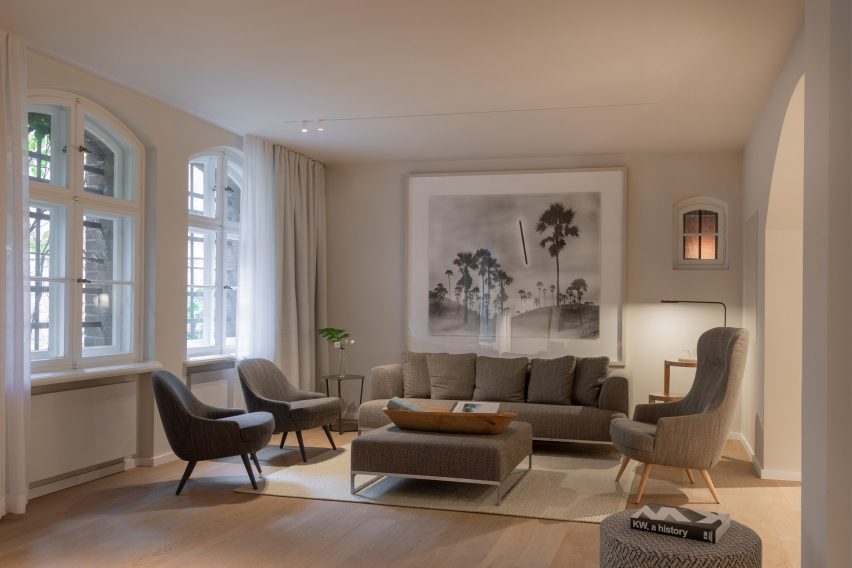 Hotel Wilmina by Grüntuch Ernst Architects