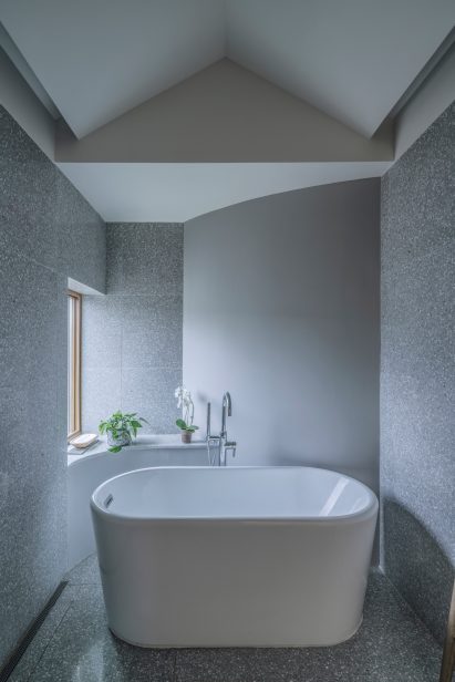 Architensions bathroom