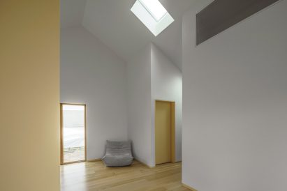 Minimal interiors