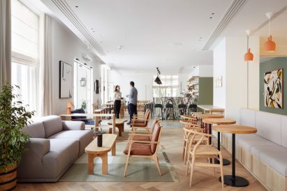 Lounge in Inhabit Queen's Gardens by Holland Harvey Architects