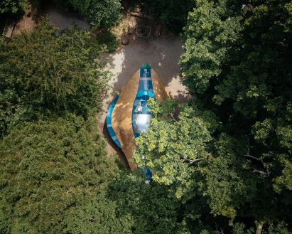 Shelter surrounded by woodland