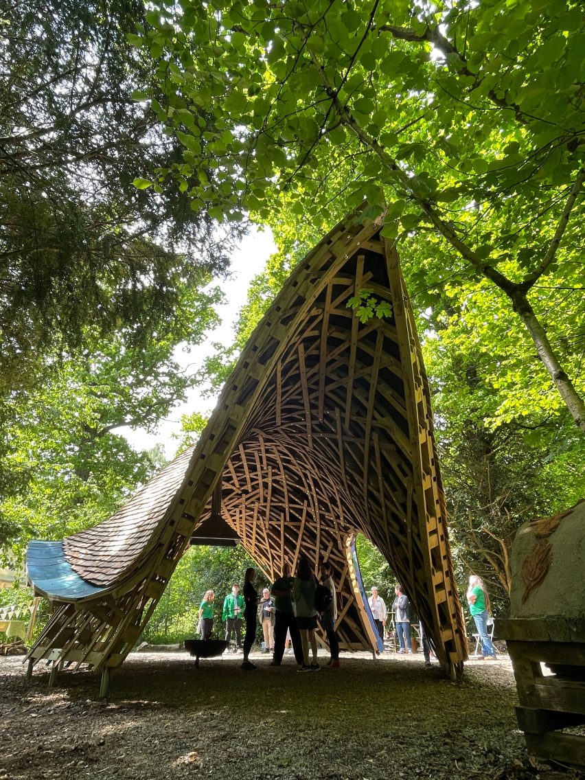 Timber shelter at Westonbirt arboretum by Invisible Studio 