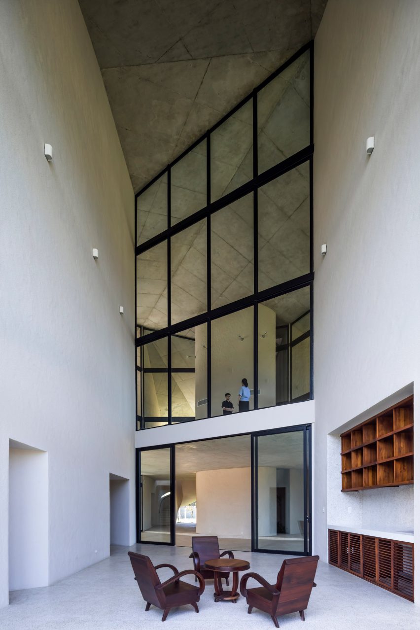 Interior of The Kaleidoscope in Vietnam by Inrestudio
