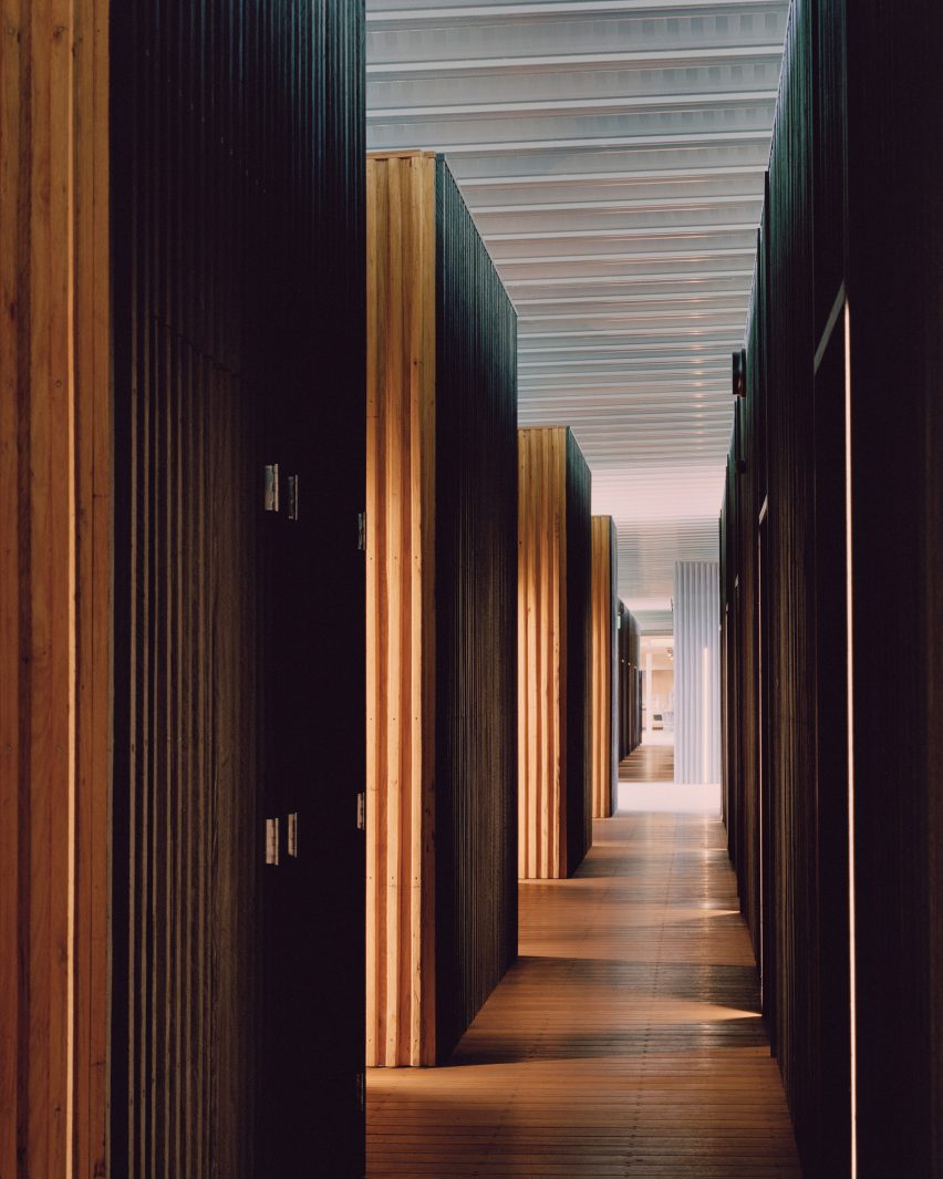 KTA completes Bundanon Art Museum in Australia with inhabitable flood bridge