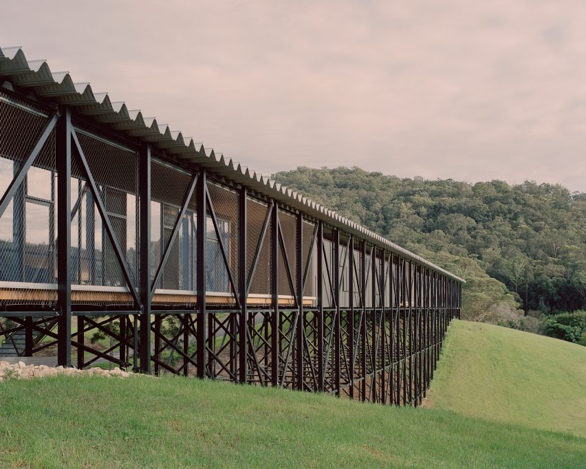 KTA completes Bundanon Art Museum in Australia with inhabitable flood bridge