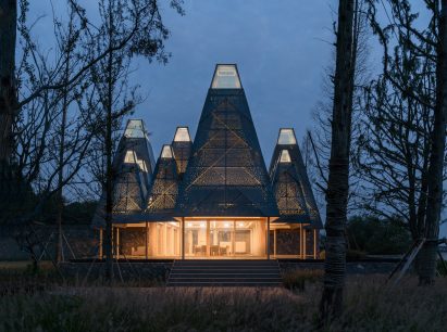 Forest-shaped canopy topping restaurant in China by GOA