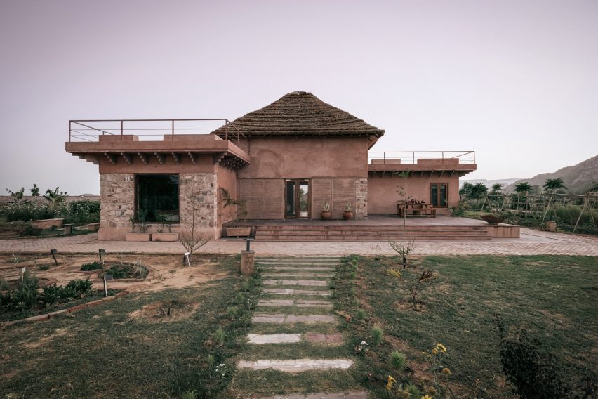 Mud House by Sketch Design Studio