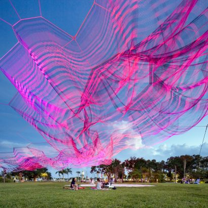 Bending Arc Sculpture by Studio Echelman