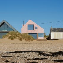 Front facade of Seabreeze by RX Architects