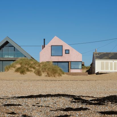 Front facade of Seabreeze by RX Architects
