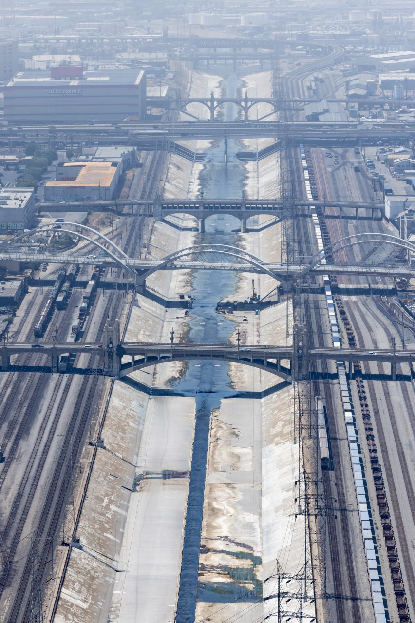 Ribbon of Light LA